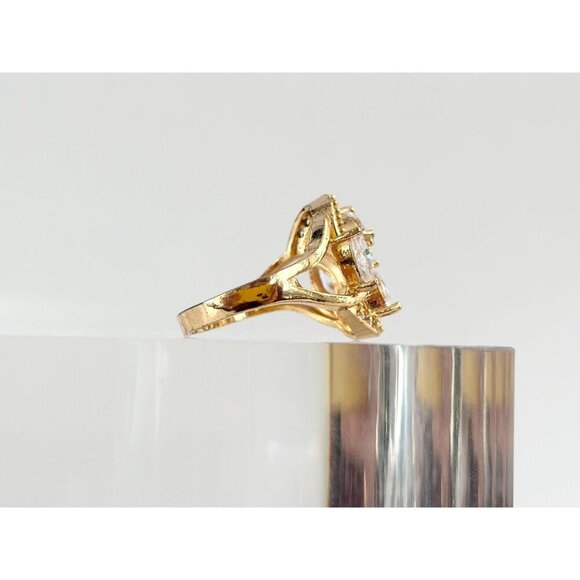 Pear Cut CZ Gemstone Swirl | Art Nouveau Vintage Gold Tail Ring - sz 8.75 - Picture 3 of 10